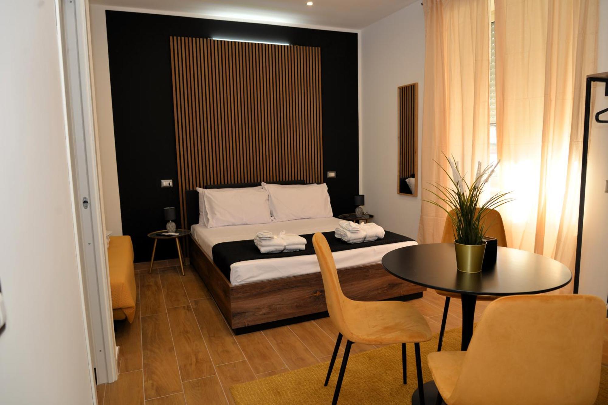 Blackwoody Contemporary Rooms - Napoli Centro Storico Bagian luar foto